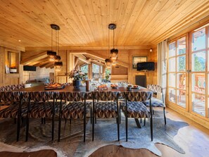 Dining - Exquisite chalet in Courchevel 1850, near slopes, up to 10 people (Courchevel)