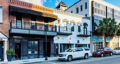 Ocala Downtown Square Apartment