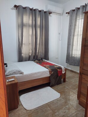 3 bedrooms, iron/ironing board, WiFi