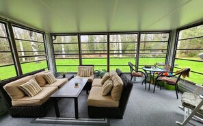 Smart TV, fireplace, DVD player, books