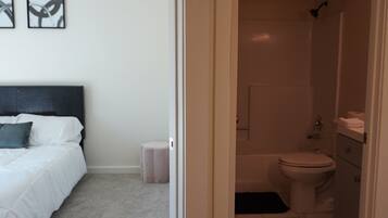 Dusche, Handtücher, Seife, Shampoo