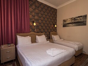 Comfort Room, City View
