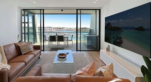 TV, offices - Marina Vista - Waterfront Apartment (Shell Cove)