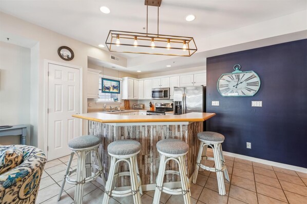 Microwave, dishwasher, coffee/tea maker, toaster - XPLORIE ACTIVITIES & LINENS INCLUDED* 3BR oceanblock condo on 140th Street close to the beach, restaurants, dining & more! (Ocean City)