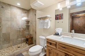 淋浴設備、風筒、提供毛巾