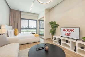 Desk, iron/ironing board, WiFi, bed sheets