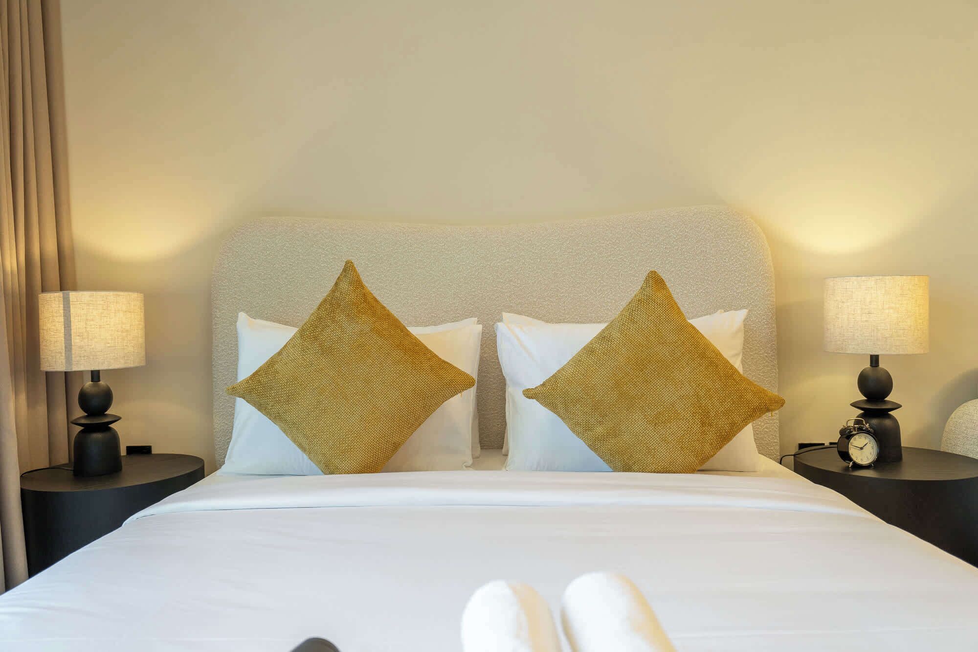 Iron/ironing board, WiFi