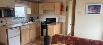 Mobile home on the river Severn - 8 Orchard Row