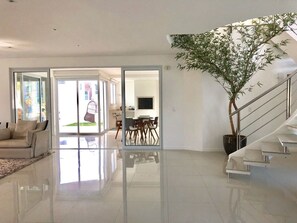 Interior - Residence in the Conceição lagoon (Lagoa da Conceição Florianópolis)
