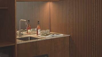 Luxury-Studio, 1 King-Bett, Balkon | Eigene Küche | Mini-Kühlschrank