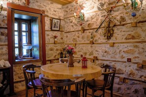 Restaurant - Ayşenaz Hanım Konağı (Akseki)