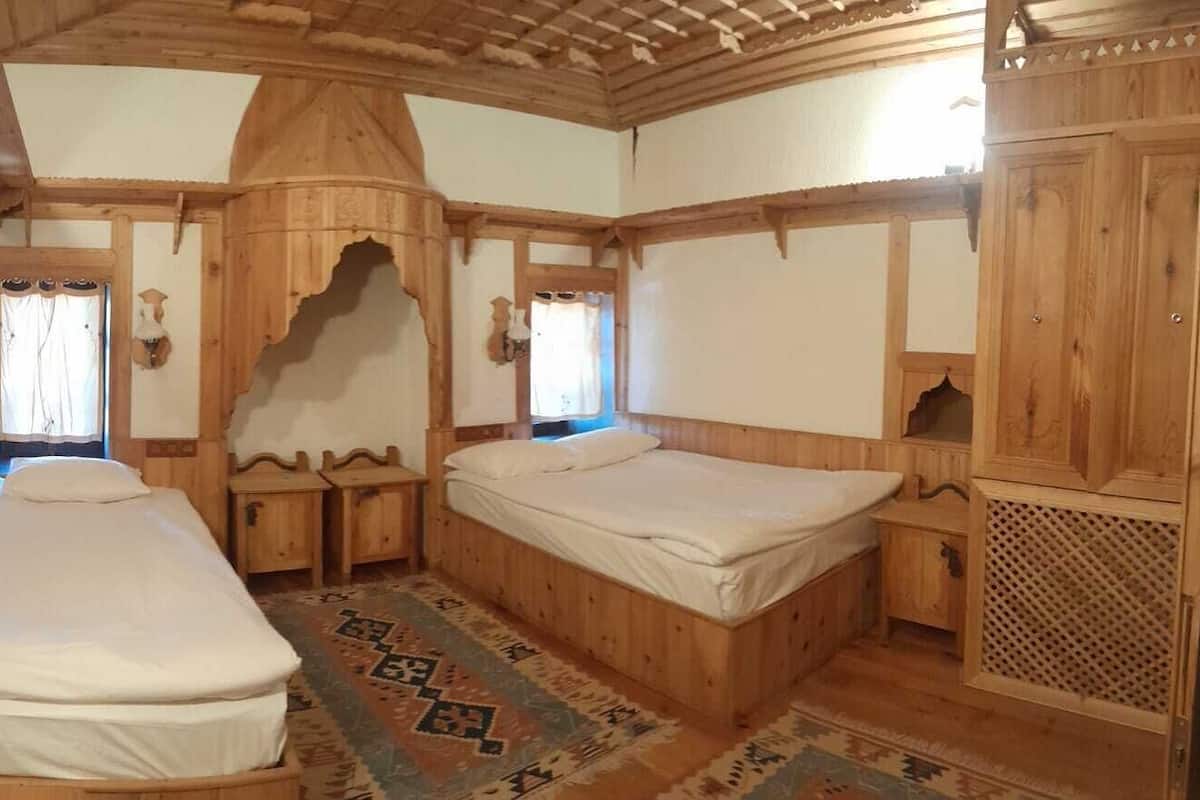 Standard-Dreibettzimmer, Mehrere Betten