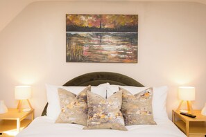 1 chambre, bureau, fer et planche à repasser, Wi-Fi