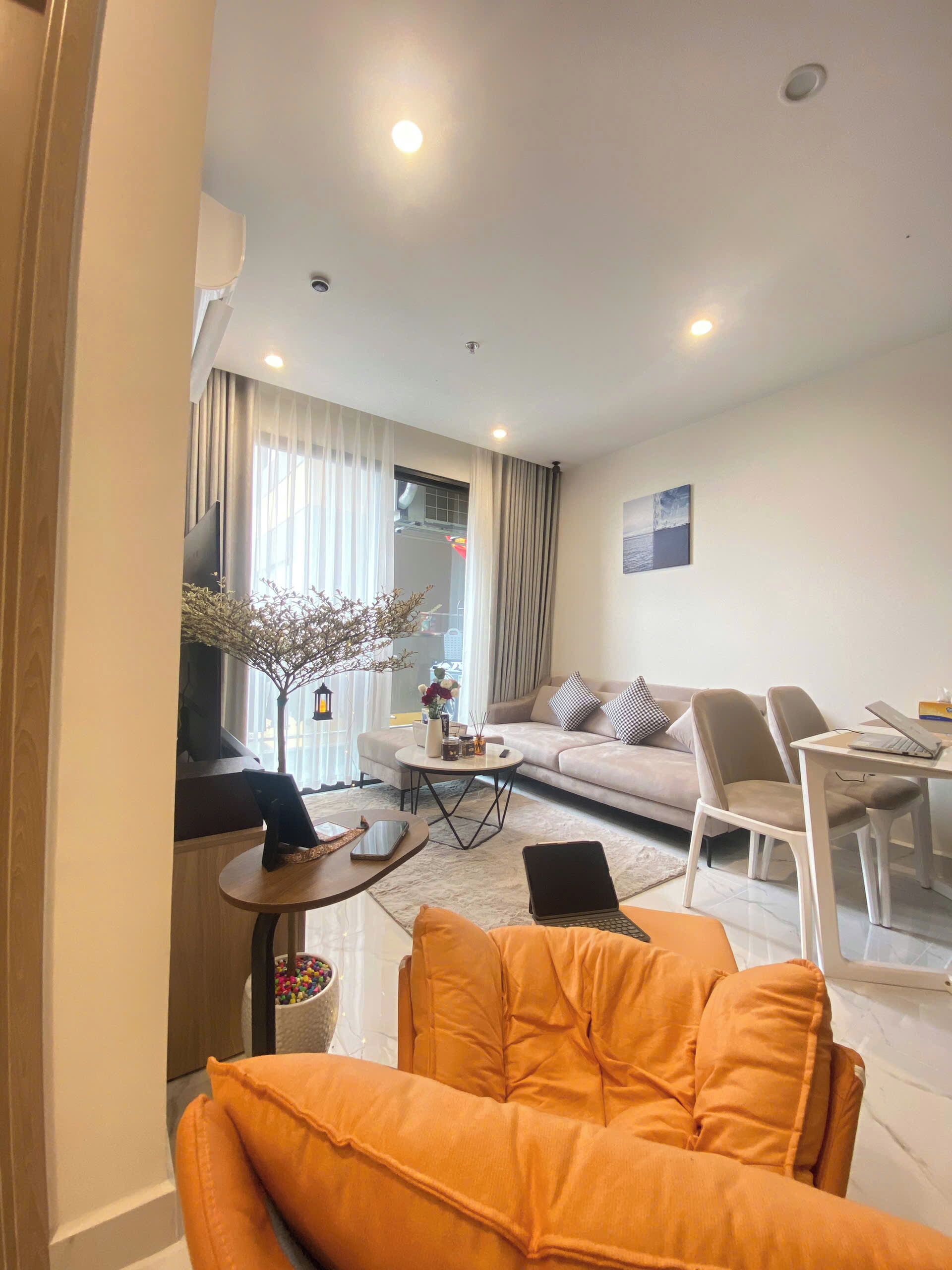 65-inch Smart TV with digital channels