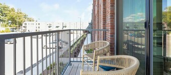 Landing at The Gallery - 2 Bedrooms in West Hun...