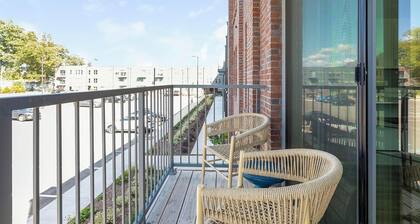 Landing at The Gallery - 2 Bedrooms in West Hun...