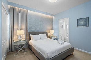 12 Schlafzimmer, Bügeleisen/Bügelbrett, Reisekinderbett, WLAN
