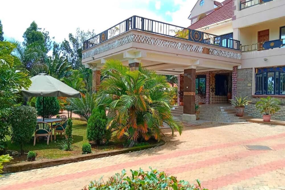 Equator Pastoral Resort