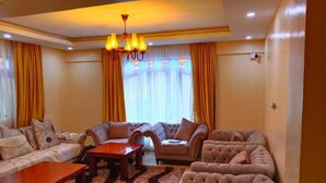Lobby - Equator Pastoral Resort (Gambogi)