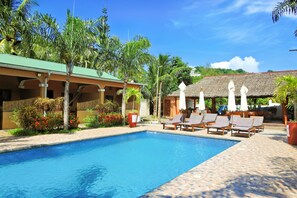 Alberca al aire libre 