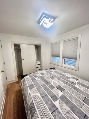 3 bedrooms, WiFi - Charming 3-bedroom apartment with AC and WiFi in marvelous Chicago (Chicago)