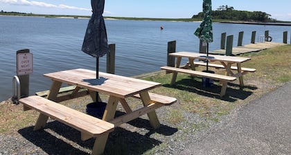 Near Chincoteague & Assateague Island
Charming 2-bedroom cottage