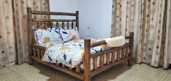 Departamento superior, patio, vista a la playa | 1 habitación, espacio para trabajar con laptop y wifi gratis 