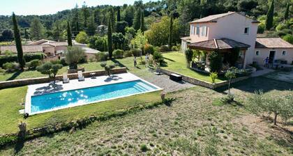 MAISON EN PROVENCE VERTE