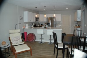 Private kitchen - Charming 2-bedroom house in superb Phoenix with AC, Wi-Fi (Phoenix)