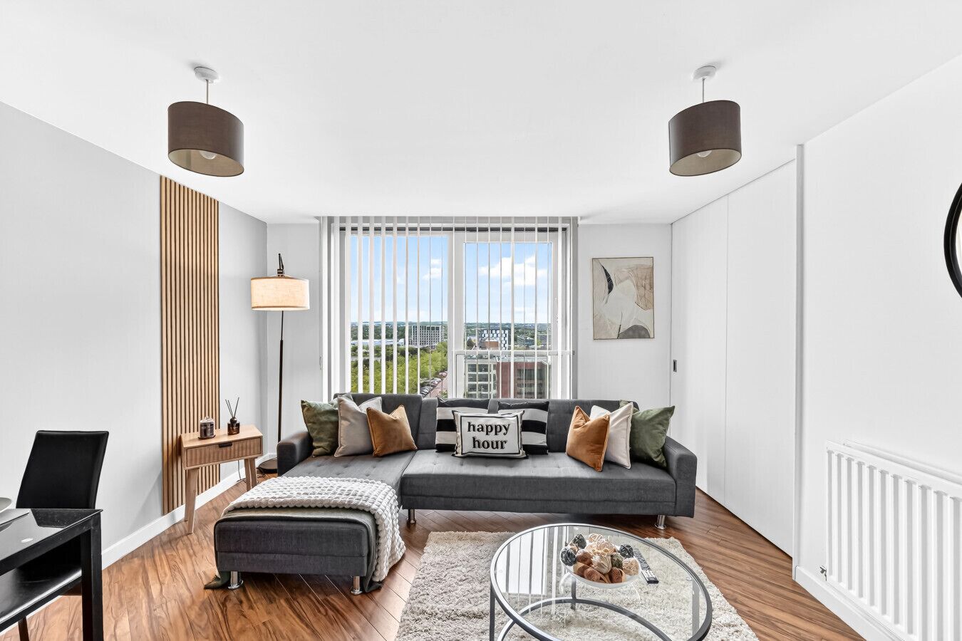 Chelsea Apartment @ The Hub  City Views  Free Parking  Sky Tv  Fast Wifi  Yoko Property - Milton Keynes