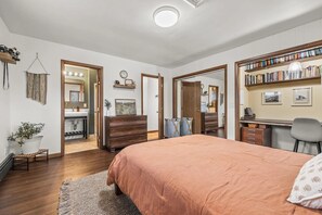3 bedrooms, WiFi, bed sheets