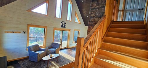 Mischief Maker*Mountain Views*Direct ATV Access*Pet Friendly