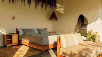 Ropa de cama de alta calidad, colchones con efecto memoria y minibar