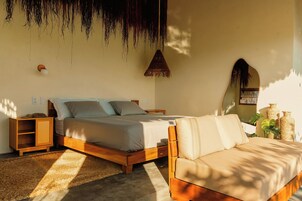 迷你吧、办公桌、笔记本电脑工作区、熨斗/熨板