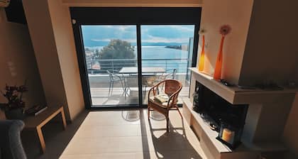 Beachfront Penthouse with Seaview
