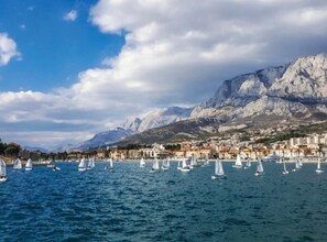 Apartment (One Bedroom Apartment) | View from property - Apartments Grljusic (Makarska)