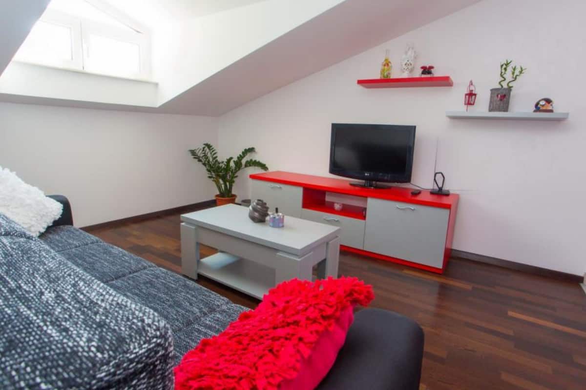Apartment (One Bedroom Apartment with Sea View) | Living room