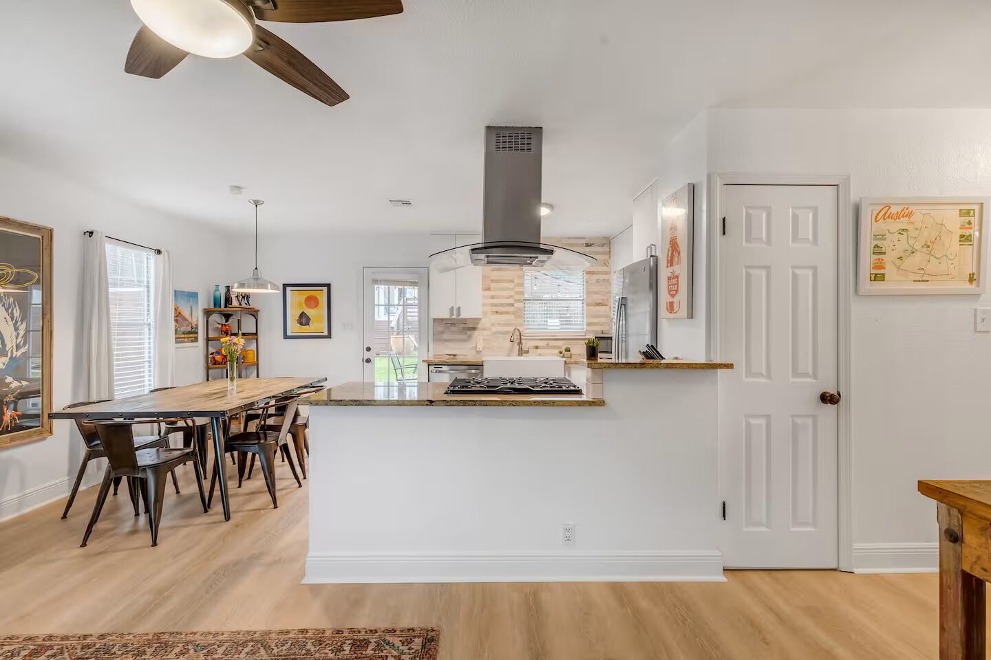 Mikroaaltouuni, uuni, liesi, astianpesukone