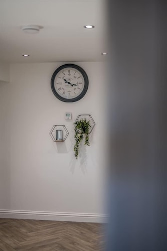 Sea Views Luxury Apartment Free Parking - Coast Ap