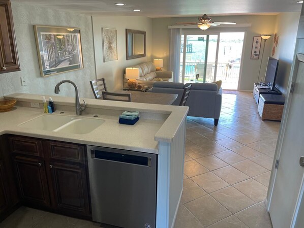 Interior - Sunset Point - Intracoastal Waterfront, Amazing Views, Daytime Dock, Pool (St. Augustine)