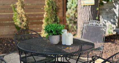 Check out our Winter Specials! 1 BD. Sleeps 4. Steps to the Beach and Spa