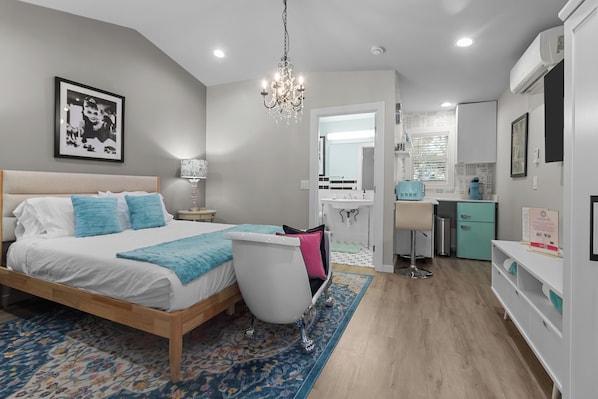 1 bedroom, iron/ironing board, free WiFi, bed sheets