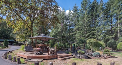 MapleRidge House: A BnB For All Seasons!