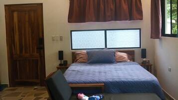 1 bedroom, desk, WiFi, bed sheets