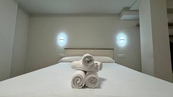 1 chambre, fer et planche à repasser, Wi-Fi, draps fournis