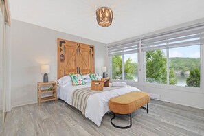 4 habitaciones, escritorio, tabla de planchar con plancha y wifi 