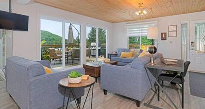Twin Lake Retreat - Hot Tub & Private Beach