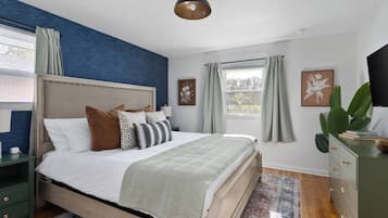 2 bedrooms, iron/ironing board, travel crib, free WiFi