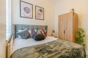2 Schlafzimmer, Bügeleisen/Bügelbrett, WLAN, Bettwäsche