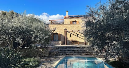 Villa Ariadne - Stylish vacation home with all amenities